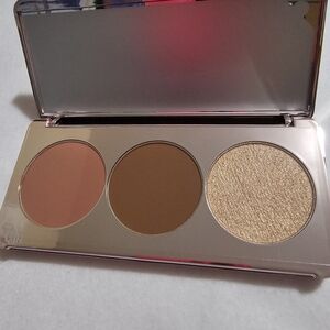 Trio Makeup Palette with Peach, Brown, and Gold Shades